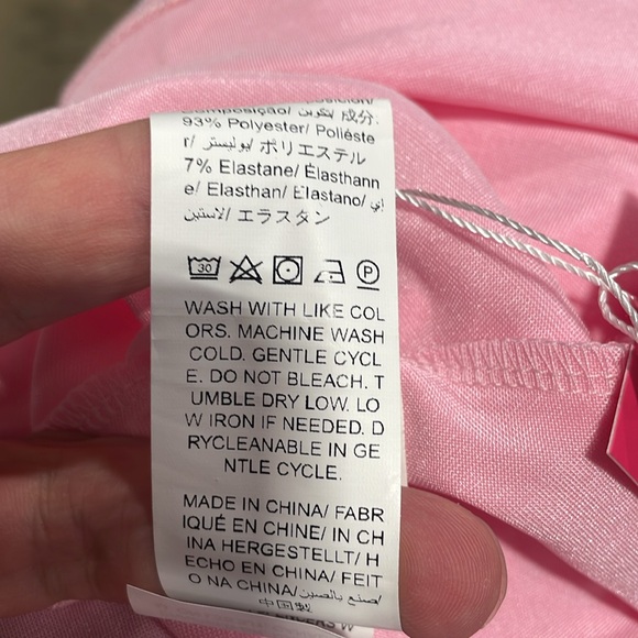 Pink satin negligee with lace trim and lace side detail. - Picture 6 of 6